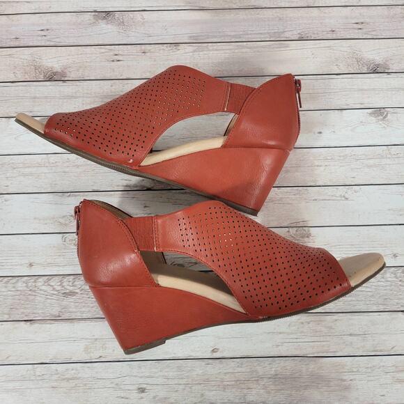Journee Collection Aretha d-Orsay Wedge Sandal Rust Size 9M - Picture 1 of 9